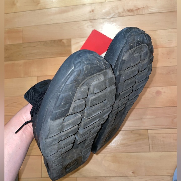 AIR MAX 1 ULTRA ESSENTIAL BLACK/BLACK SIZE 9 - Picture 11 of 12